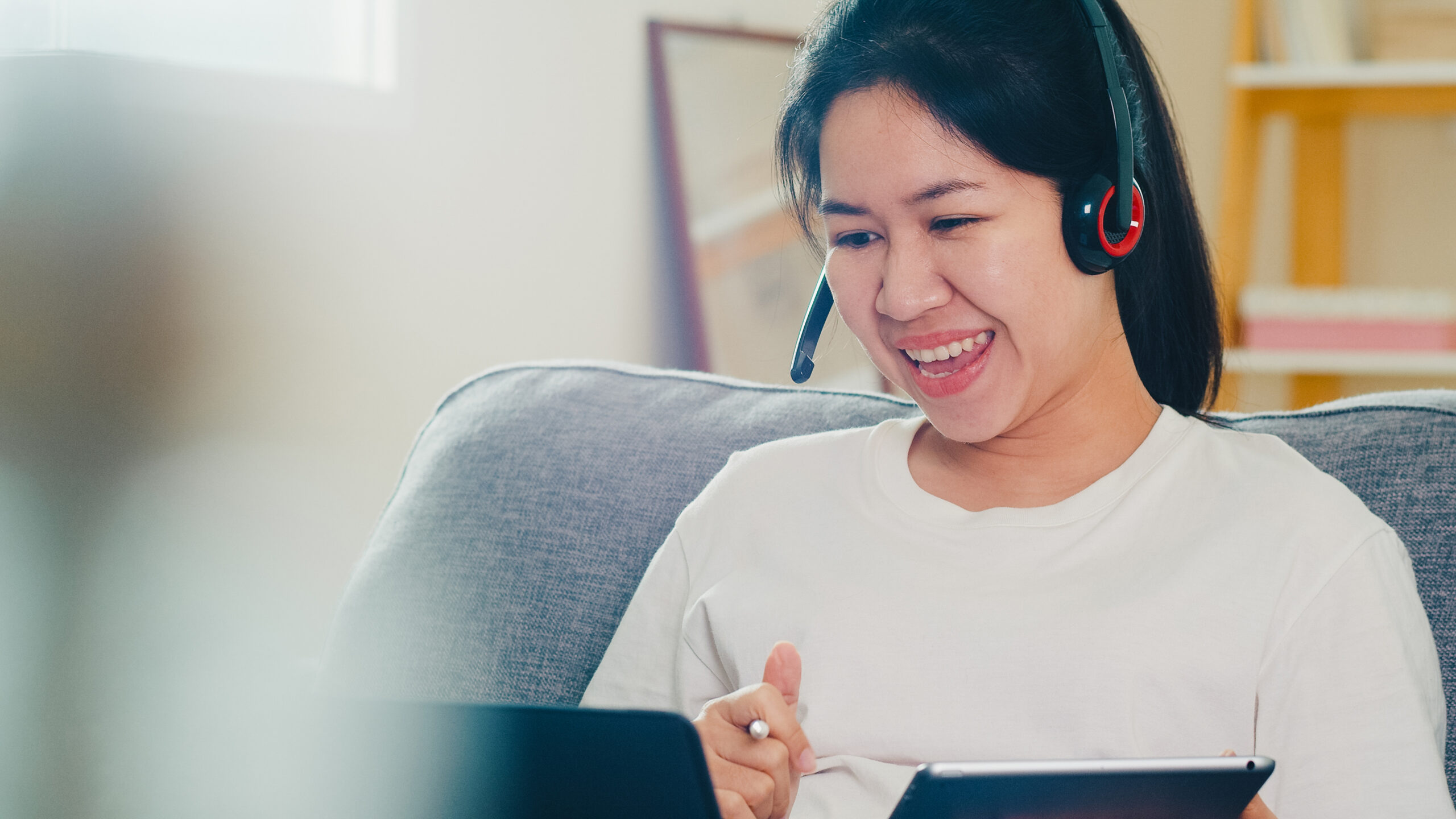 Lắng nghe khách hàng thời AI: Không cần “hỏi thêm”, chỉ cần hiểu sâu nhờ Voice of Customer thông minh