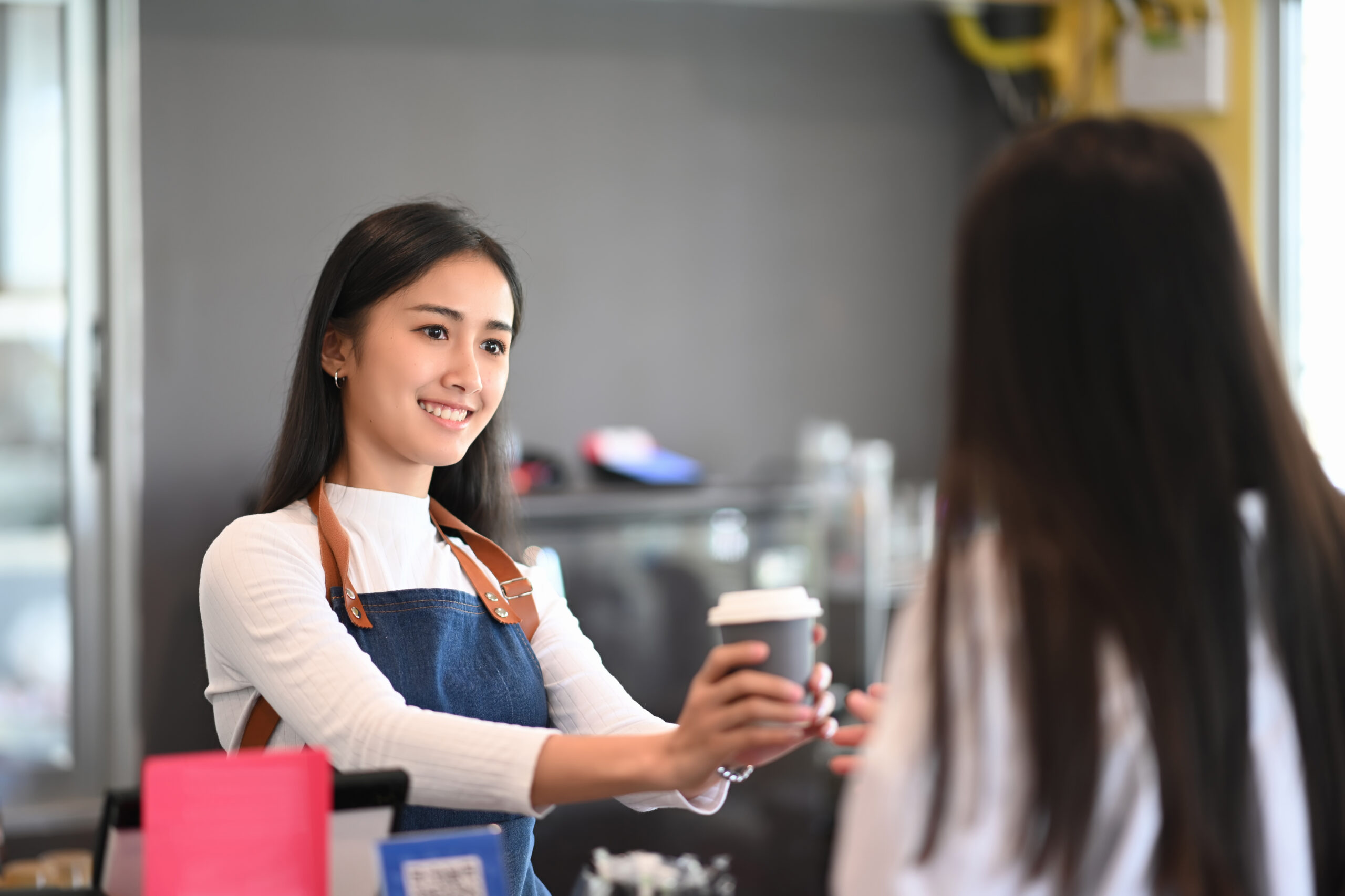 Lợi ích chăm sóc khách hàng 24/7: Gia tăng trải nghiệm, doanh thu & thương hiệu với AI Agent